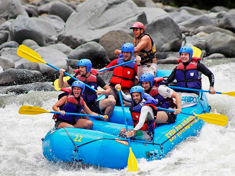 White Water Rafting in Pacuare River - Difficulty Class III to IV